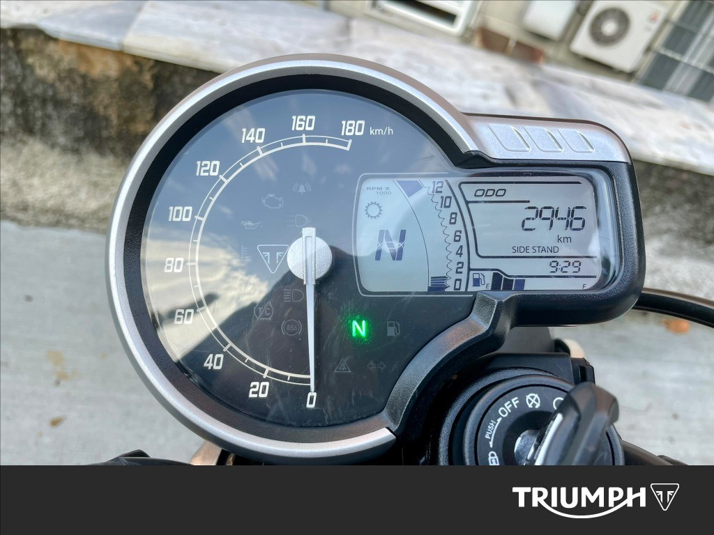 TRIUMPH Speed 400 Abs