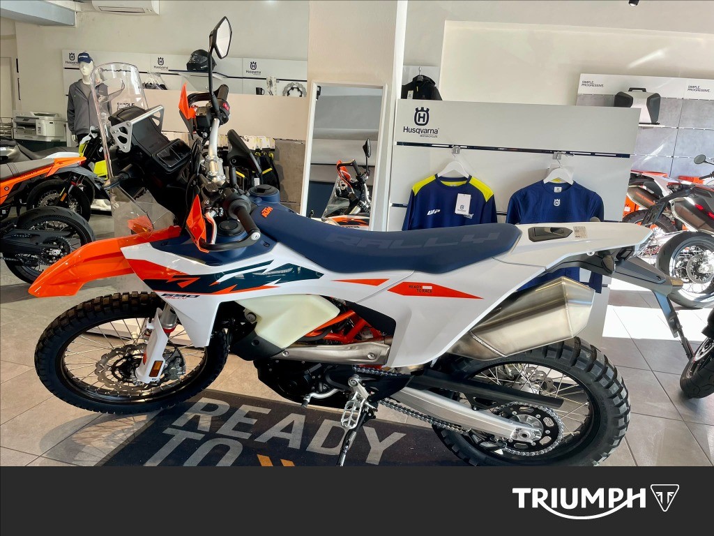 KTM 690 Rally 
